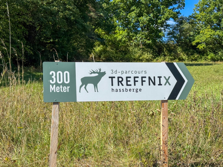 300 m vom Friedhof zum Parcourseingang 